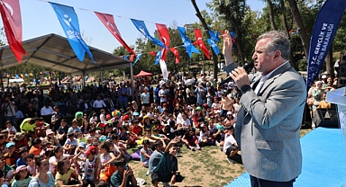 Bakan Bak Yaz Spor Okulları'nın Kapanış Törenine Katıldı