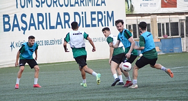 Küçükçekmece Ufukspor hız kesmeden lige bileniyor