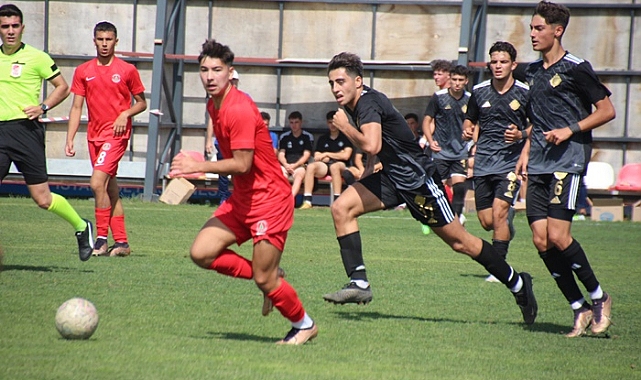 Altay Ümraniye’den lider döndü