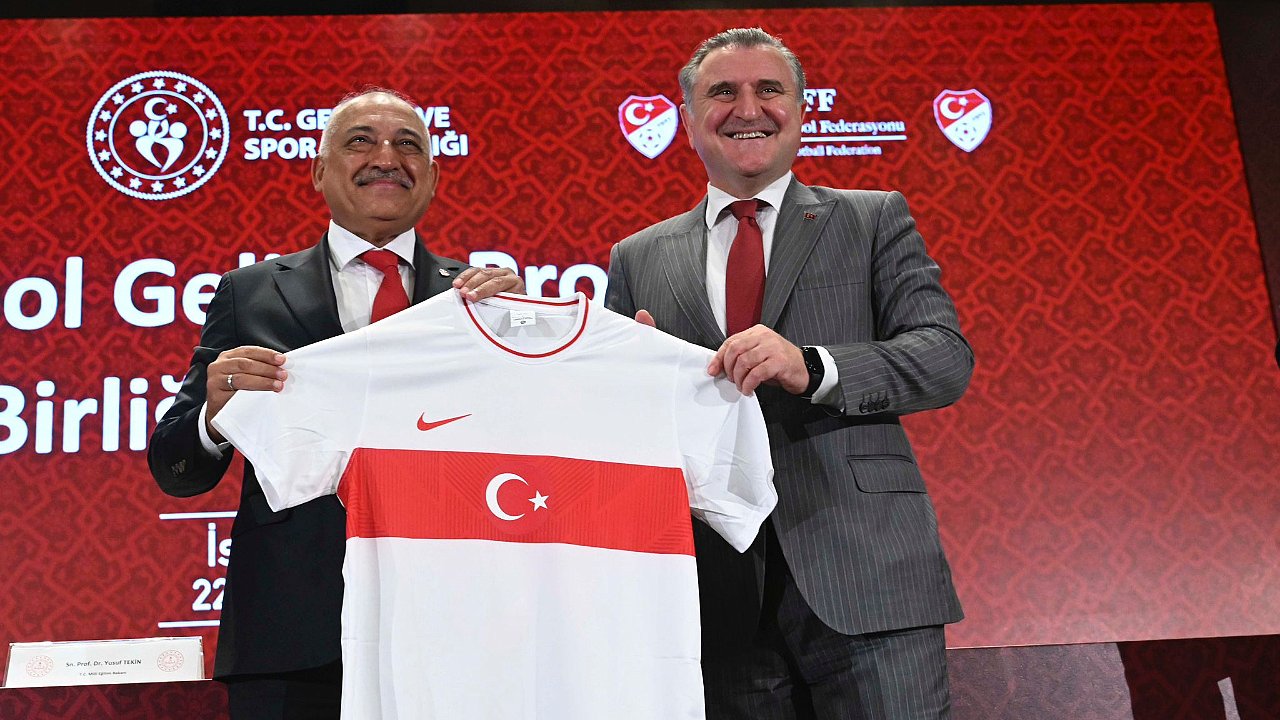 Futbol Gelişim Projesi İş Birliği Protokolü İmzalandı