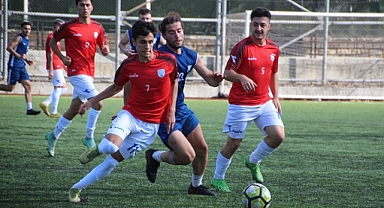 Hazırlık maçının kazananı Tophane Tayfunspor oldu