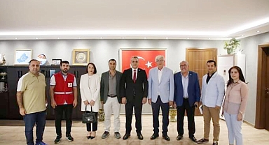 Kızılay'dan Yeni Kaymakama '' hayırlı olsun'' ziyareti.