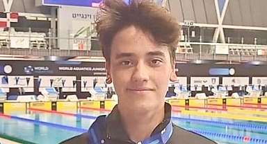 Milli yüzücü Kuzey Tunçelli rekorlarla altın madalyanın sahibi oldu