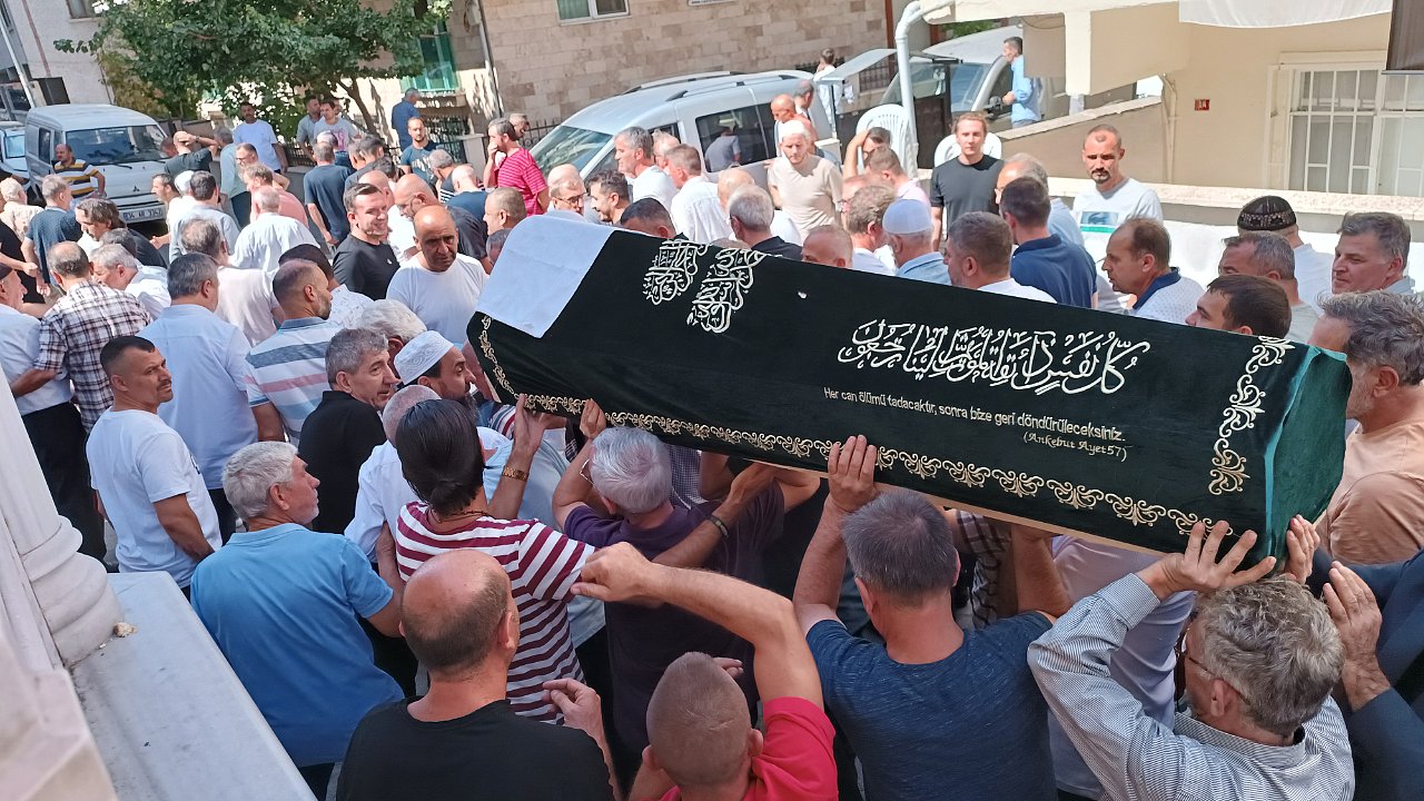 Recep Plakay'nın cenazesi toprağa verildi