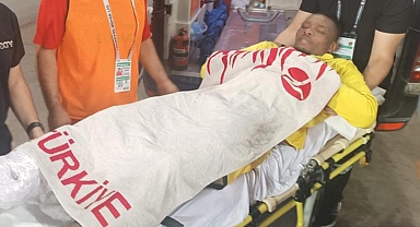 Simon Deli, ayağında kırık şüphesiyle hastaneye kaldırıldı
