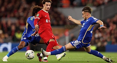 Yunus Akgün'ün asisti Leicester'a yetmedi, Liverpool 3 golle turladı