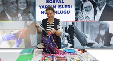 Belediye'den Õğrencilere kırtasiye yardımı.