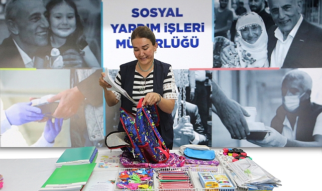 Belediye'den Õğrencilere kırtasiye yardımı.