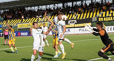 Küçükçekmece Sinopspor 90+ 5'de yıkıldı.