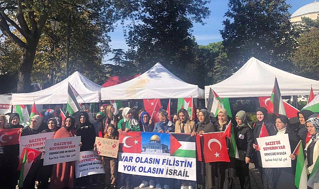 AK Parti kadın kolları Filistin'e destek için eylem yaptı.