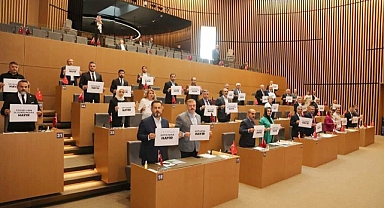 İsrail'in Katliamına Sessiz Kalmayan Küçükçekmece Belediye Meclisi Tek Yürek Oldu