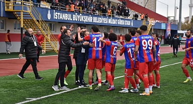Soğuk havada Silivrispor güzel ısıttı 3-0