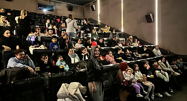 BBP , Daha önce sinemaya gitmeye Çocukları Sinemaya Götürdü.