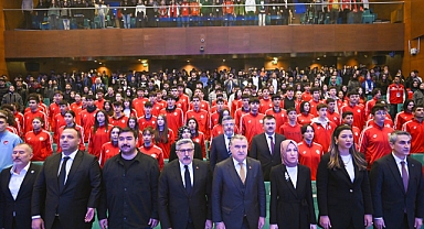 “Deprem Bölgesinde Yaklaşık 800 Bin Vatandaşımız Yurtlarımızda Misafir Oldu