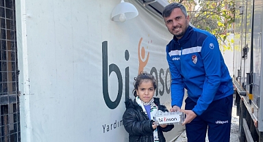 Kendi küçük yüreği büyük!