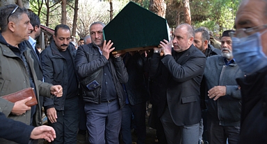 Karakaşların Annesi Toprağa Verildi