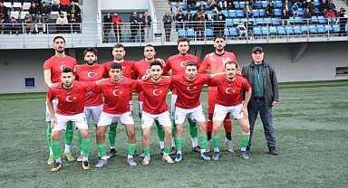 Yeşilova Esnafspor zorlu maçta 1-1 berabere kaldı