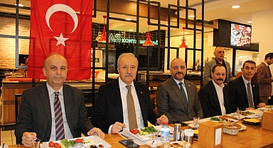  AK Parti Küçükçekmece Belediye Başkan Adayı Aziz Yeniay Hep birlikte Küçükçekmece için çalışalım