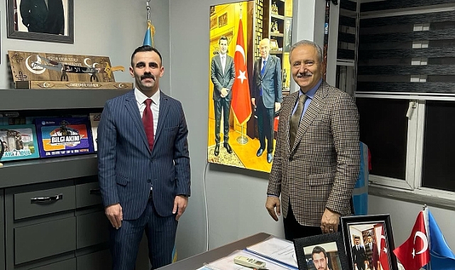 Akparti Küçükçekmece Belediye Başkan Adayı Aziz Yeniay Küçükçekmece Ülkü Ocakları ziyaret etti