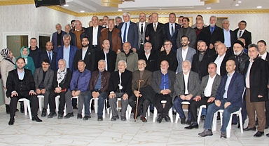 Aziz Yeniay, Milli Görüş'e mensup kadim dostlarıyla buluştu.(VİDEOLU HABER)