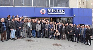  Küçükçekmece'nin Bağımsız Belediye Başkan Adayı Nesim Özçiçek STK ve Muhtarlarla Kahvaltıda bir araya geldi