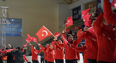 20. İşitme Engelliler Kış Olimpiyatları'nın (Deaflympics) resmi açılışı yapıldı.