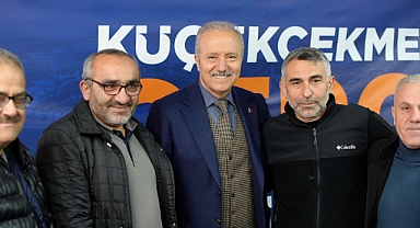 AK Parti Küçükçekmece Belediye Başkan Adayı Aziz Yeniay Kanarya Mahallesi'nde Yoğun Çalışmalarını Sürdürüyor