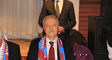 Aziz Yeniay Trabzonluların İftarında Büyük Sevgi Gördü