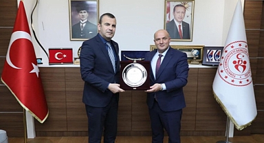 Gençtürkt'ten İl Spor Müdürü Muhittin Õzbay'a Hayırlı Olsun Ziyareti