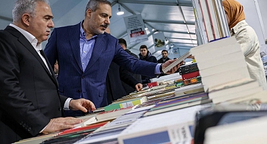 Hakan Fidan, 41. Türkiye Kitap ve Kültür Fuarı'nı Ziyaret Etti