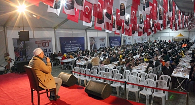 İftar çadırlarında her gün 2 bine yakın kişiyi ağırlıyor