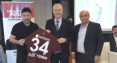 Küçükçekmece'de Nikah Sarayında Protokol Kriz sonrasında Trabzonspor Forması Hediyesi 
