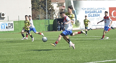 Sütlücespor 1 attı 3 Aldı.