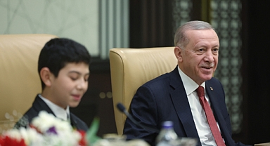 Cumhurbaşkanı Erdoğan, Millî Eğitim Bakanı Tekin ve beraberindeki çocukları kabul etti