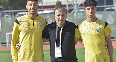 Küçükçekmece Sinopspor Altyapıdan 3 oyuncu A takıma alındı