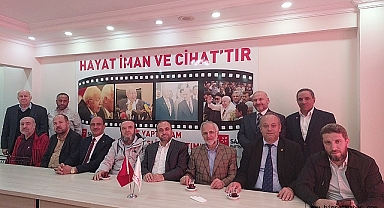 Saadet Partisi Küçükçekmece'de Bayramlaştı