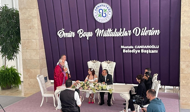 Yerli ve milli aracımız olan TOGG’u şehit ve gazi yakınlarının hizmetine sundu.