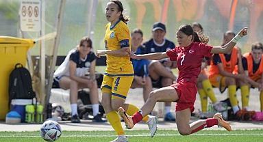 U16 Kız Millî Takımımız, Kazakistan'ı 5-0 Yendi