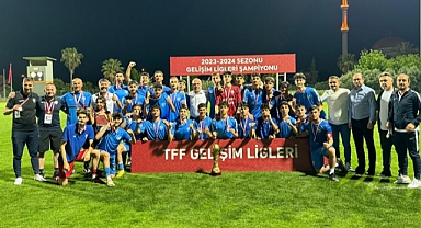 U17 Gelişim Ligi Şampiyonu Sultanbeyli Belediyespor oldu