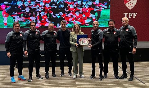 UEFA Pro Lisans Antrenör Eğitim Programı'nın İletişim Modülü Sona Erdi