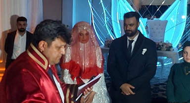 Ahmet Er, düğününü anlamlı bir yardım organizasyonuna dönüştürerek örnek bir davranış sergiledi.