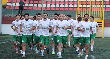 Anadolu Üsküdarspor şampiyonluk parolası ile sahaya indi