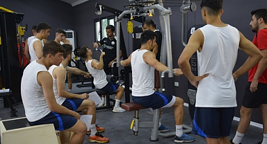 Küçükçekmece Sinopspor Salonda Çalıştı