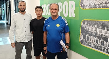 1453 İstanbul'un genç yeteneği Hamza Erokspor'da