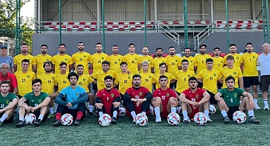Bakırköy İstiklalspor sahaya indi