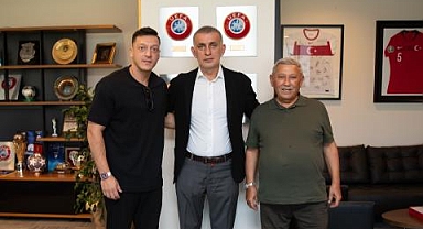 İrfan Gündüz ve Mesut Özil'den TFF Başkanı Hacıosmanoğlu'na Ziyaret