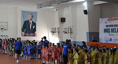 Yaz Spor Okulu’nun ikinci dönemi tamamlandı.
