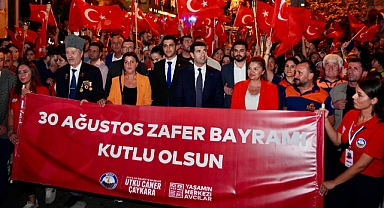 Avcılar halkı Sefo konseri ile unutulmaz bir gece yaşadı.