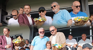 K.Çekmece Sinopspor Pazarspor müsabakası yoğun ilgi ve dostluk gösterilerine sahne oldu.