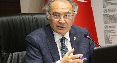 Kadın ve Erkek Narsisizmi Farklı Şekillerde Tezahür Ediyor